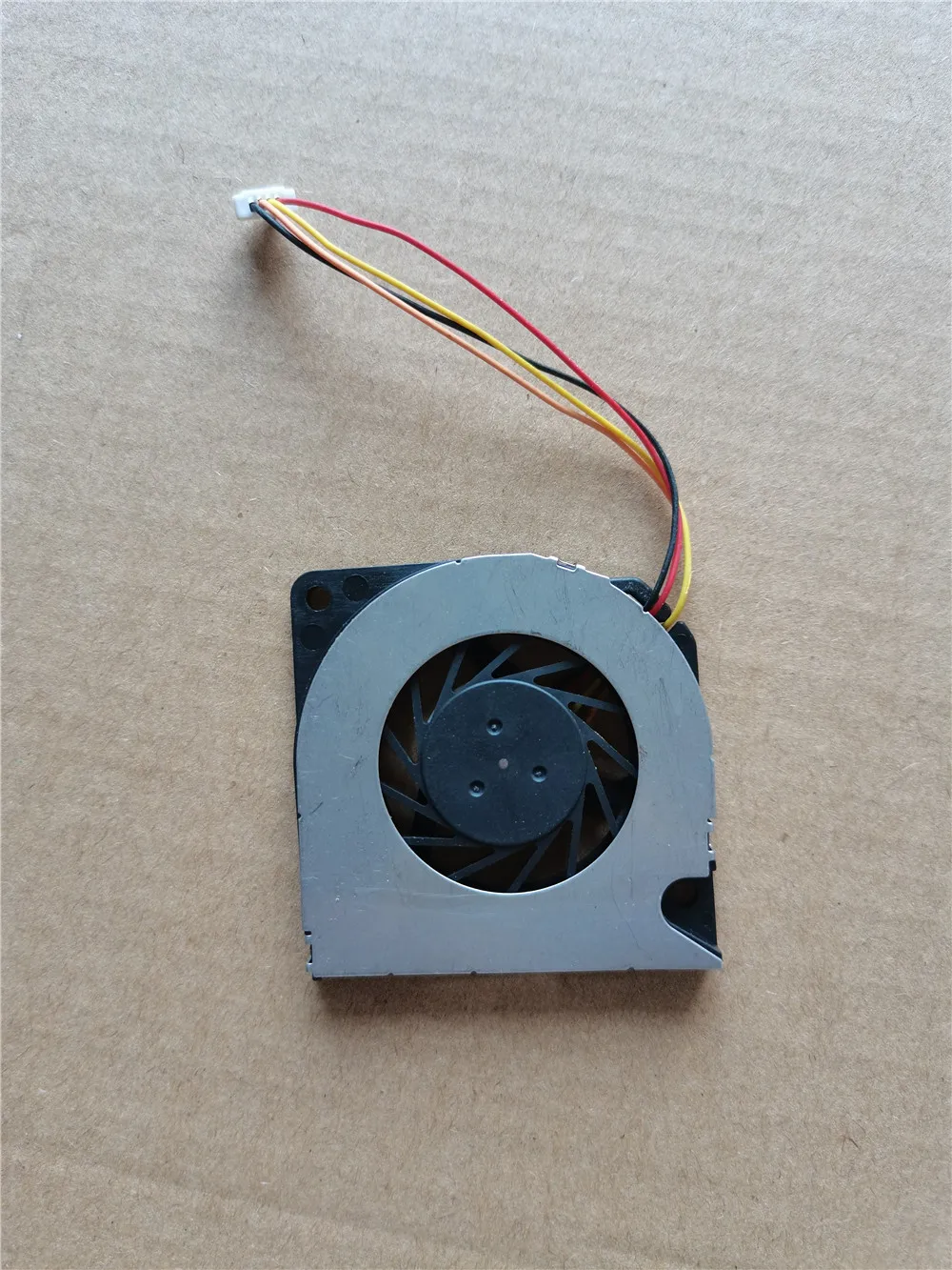 New Original Laptop/Notebook C - Cpu Heatsink 评论和价格